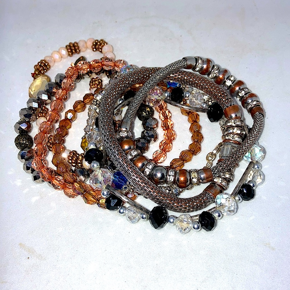 Lot of 8 fashion bracelets rhinestones amber beads bling